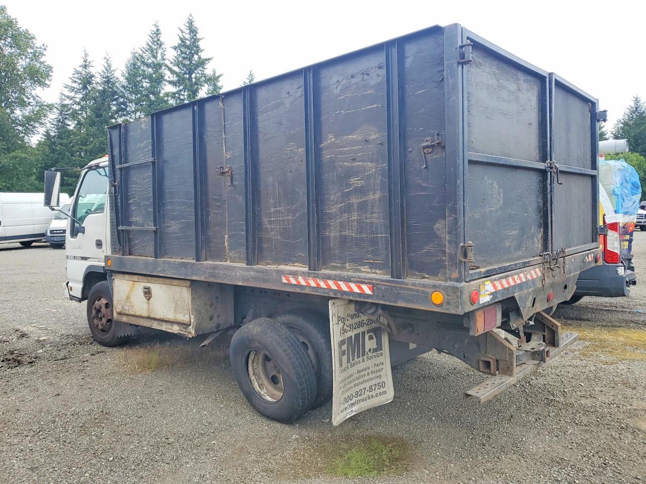 2007 Isuzu Npr Dump Truck - Фото 2