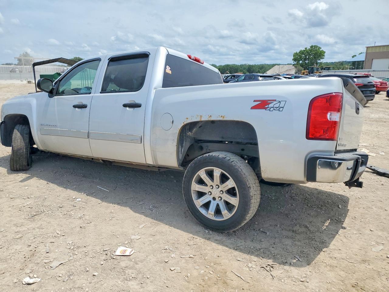 2011 Chevrolet Silverado K1500 Lt - Фото 2
