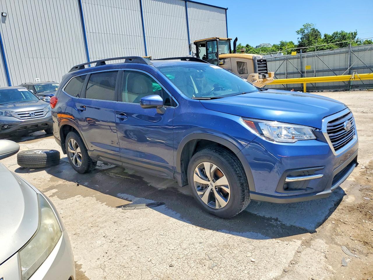 2019 Subaru Ascent Premium - Image 4