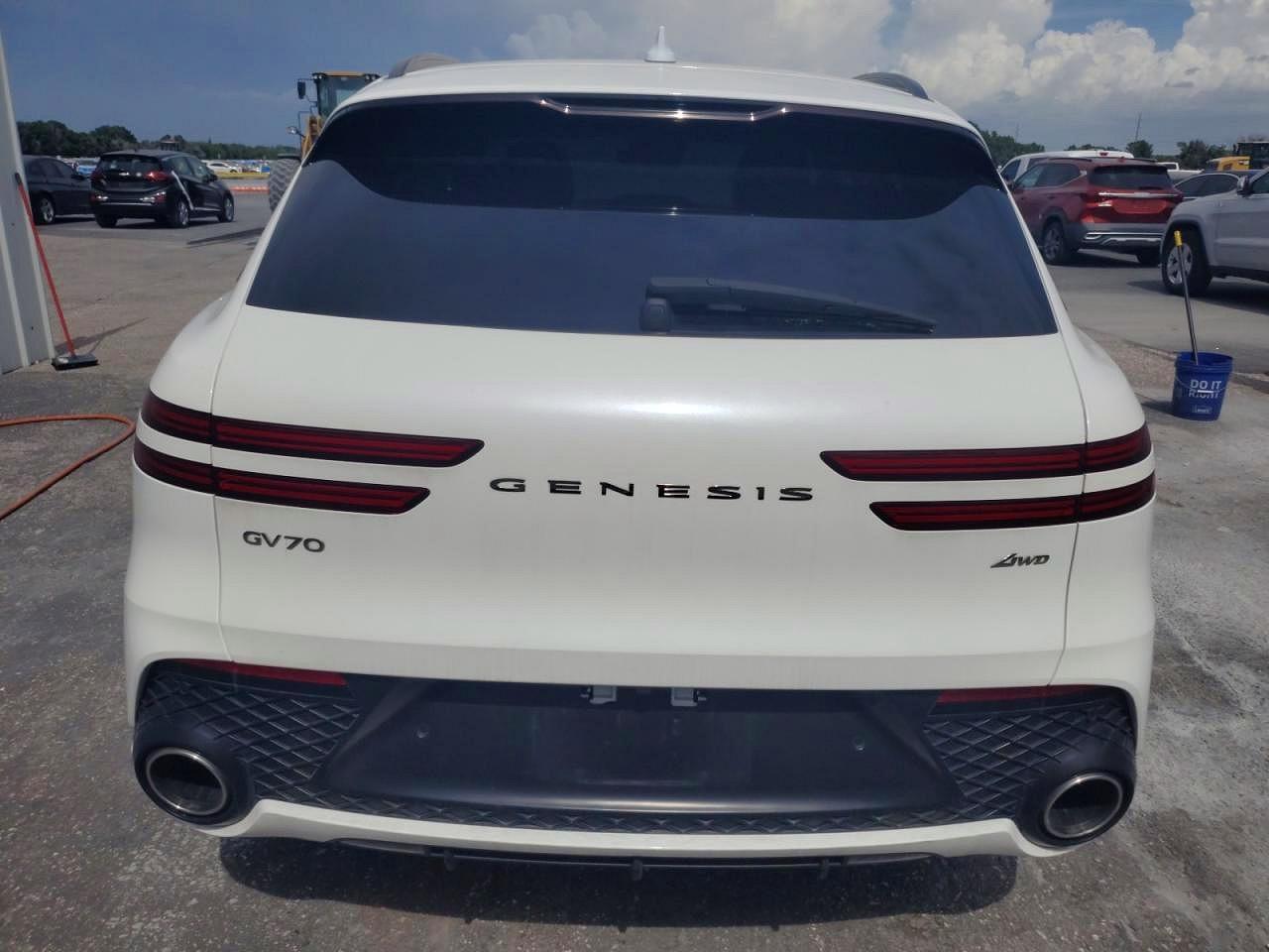 2023 Genesis Gv70 2.5T Standard - Image 6