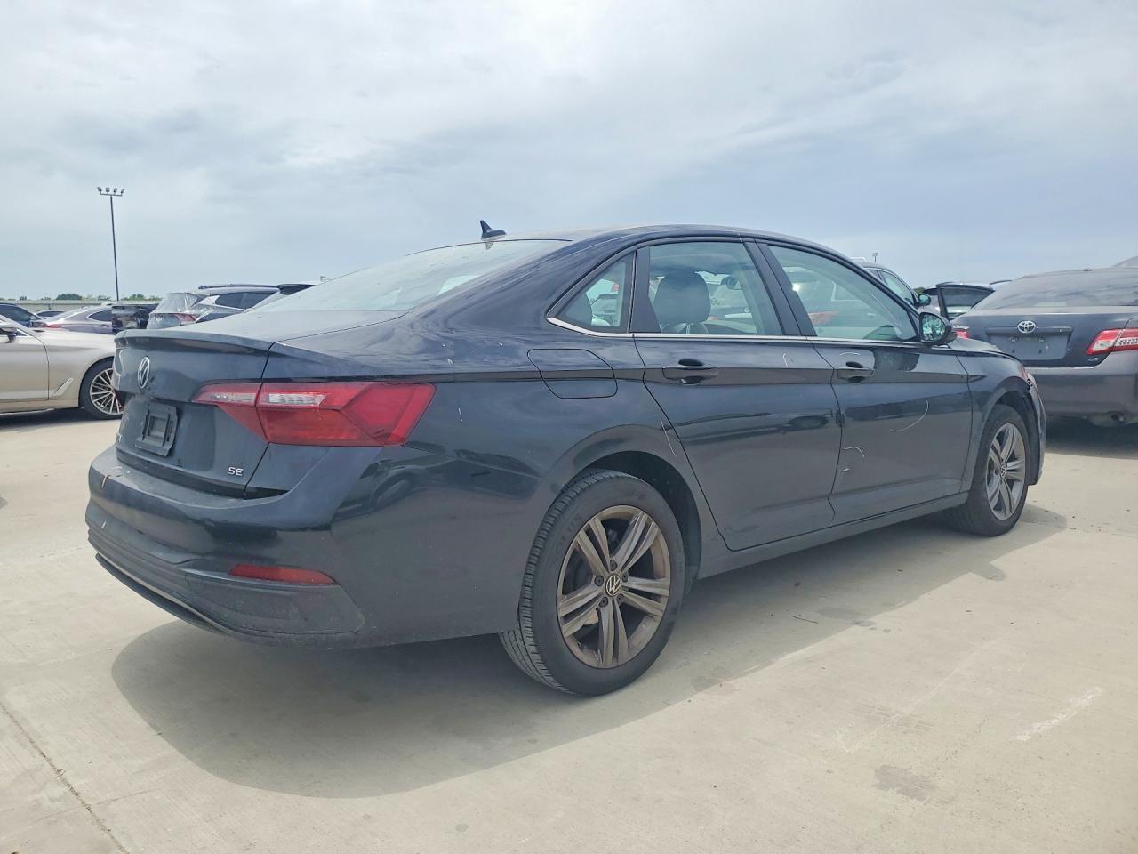 2024 Volkswagen Jetta Se - Фото 3