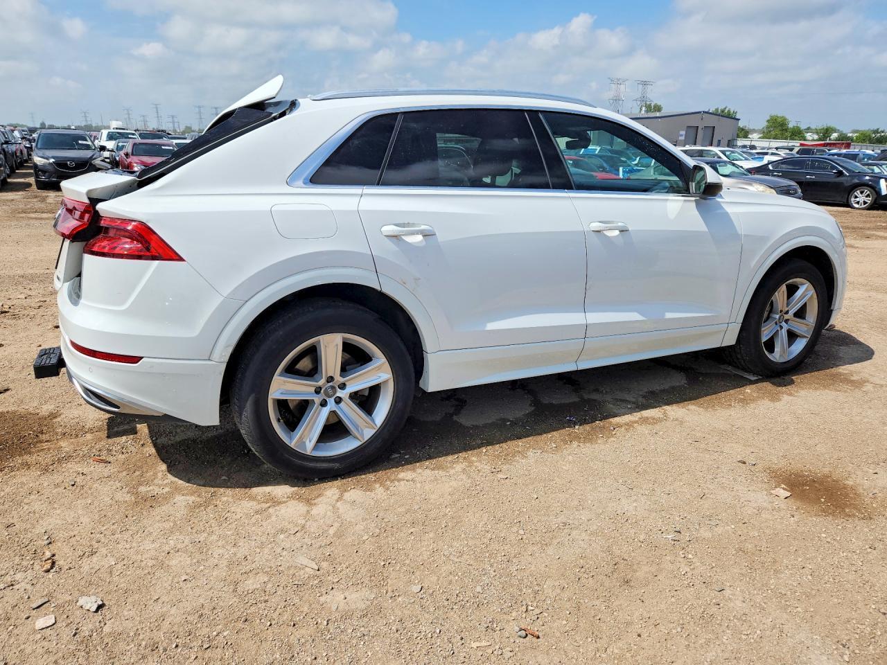 2019 Audi Q8 Premium - Image 3