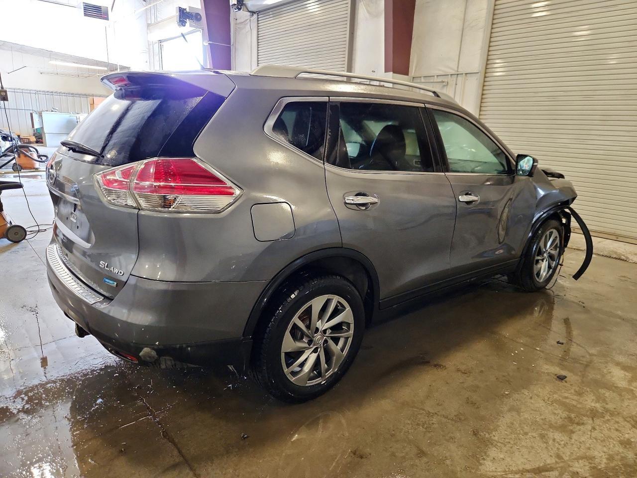 2015 Nissan Rogue S - Фото 3
