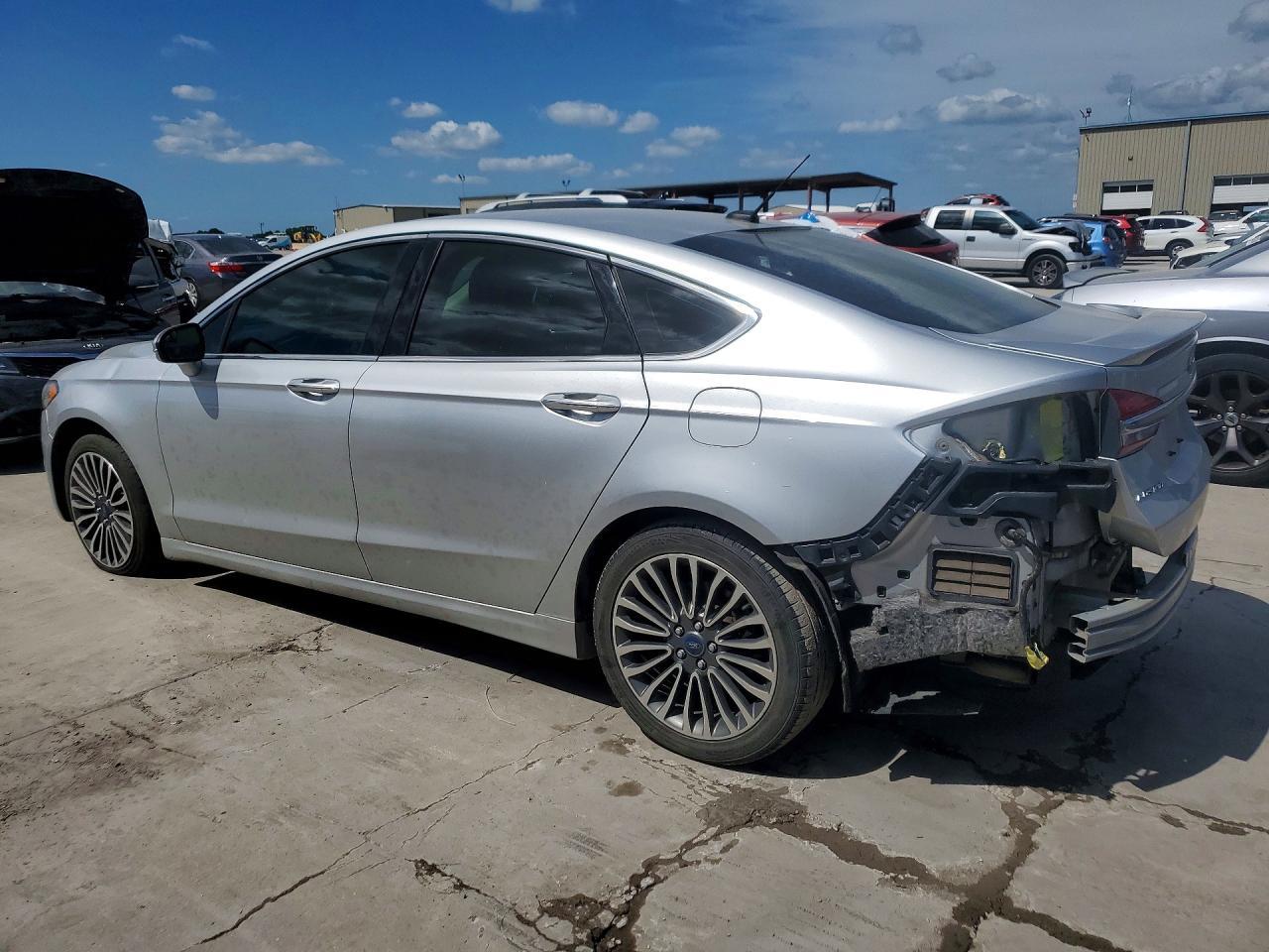 2018 Ford Fusion Titanium - Фото 2