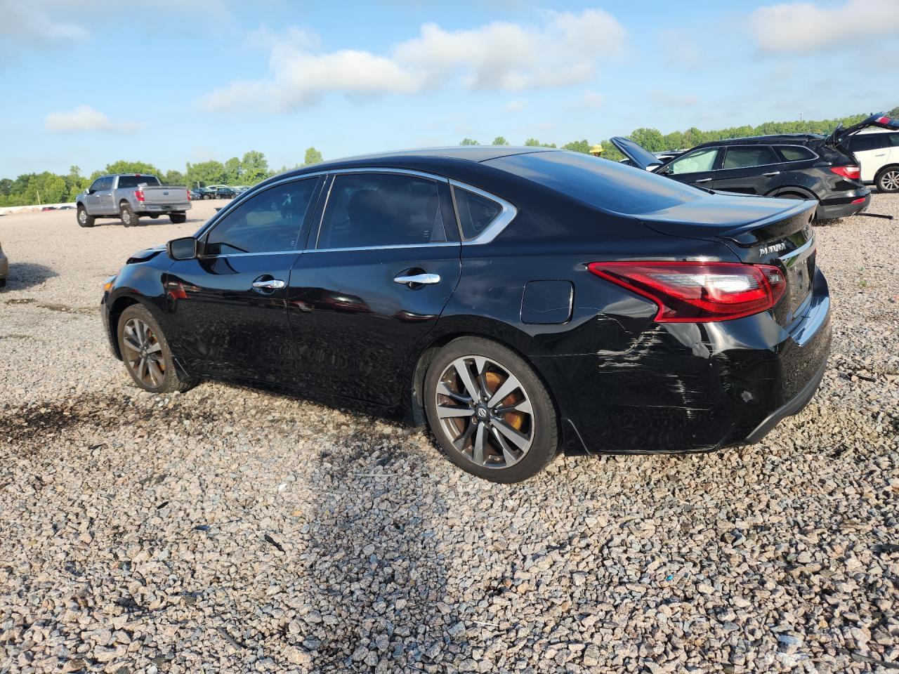 2017 Nissan Altima 2.5 Sr - Фото 2