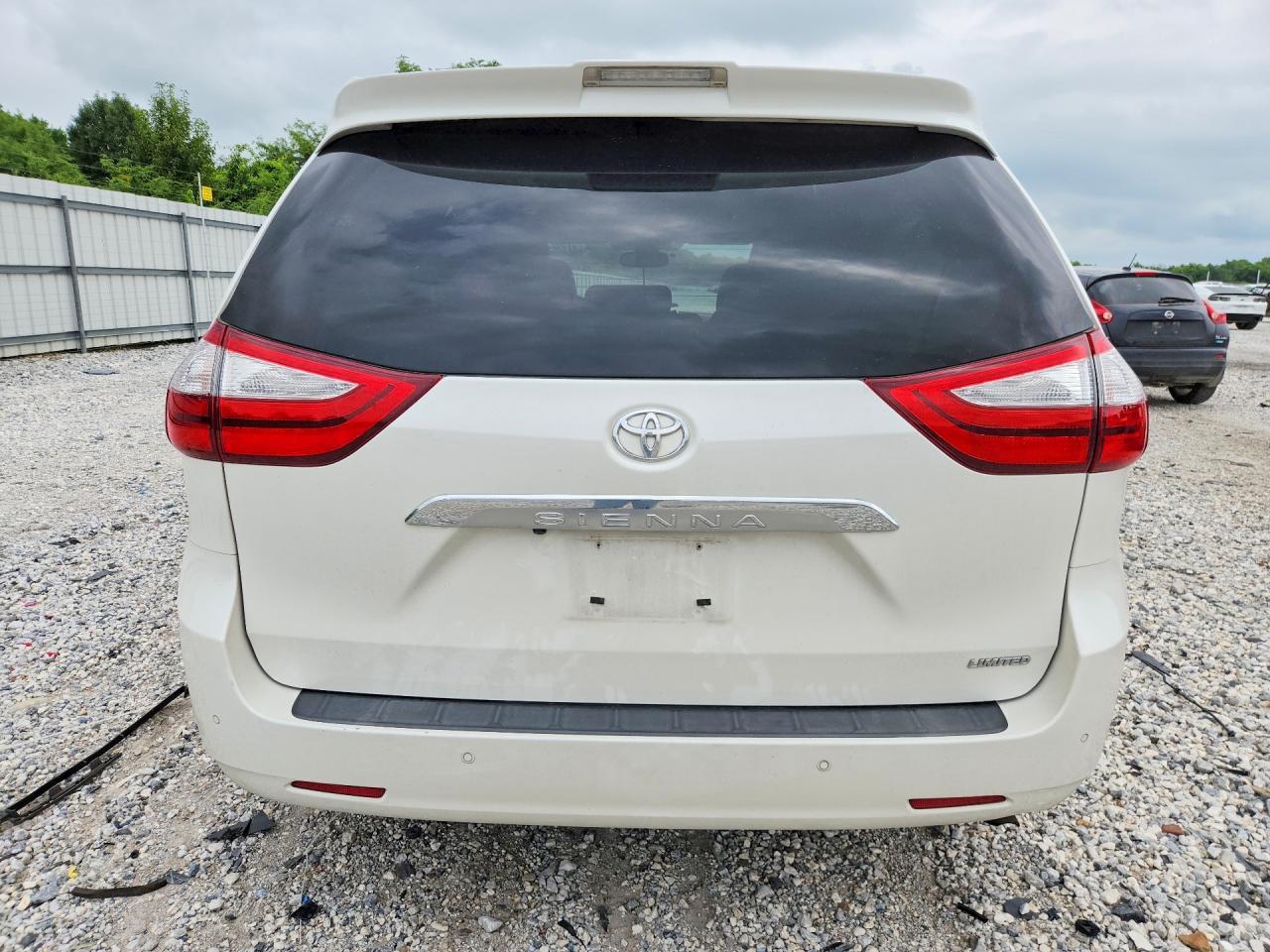 2019 Toyota Sienna Limited 7-Passenger - Фото 6