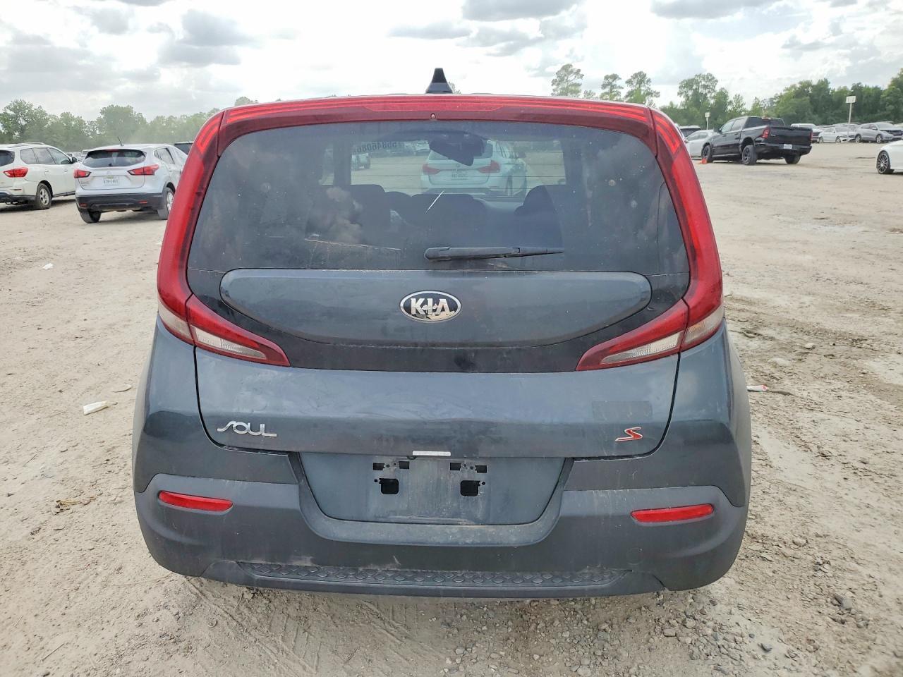 2020 Kia Soul S - Image 6