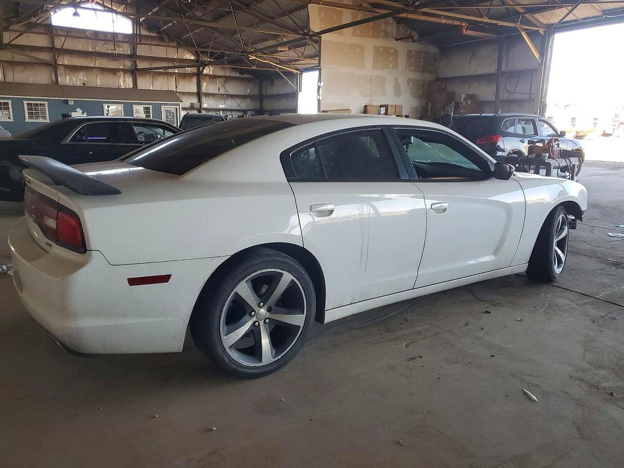 2014 Dodge Charger Sxt - Фото 3