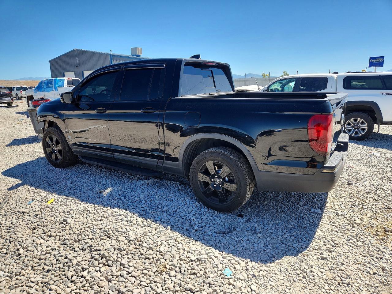 2018 Honda Ridgeline Black Edition - Image 2