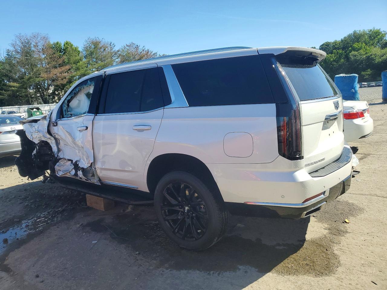2025 Cadillac Escalade Premium Luxury - Фото 2