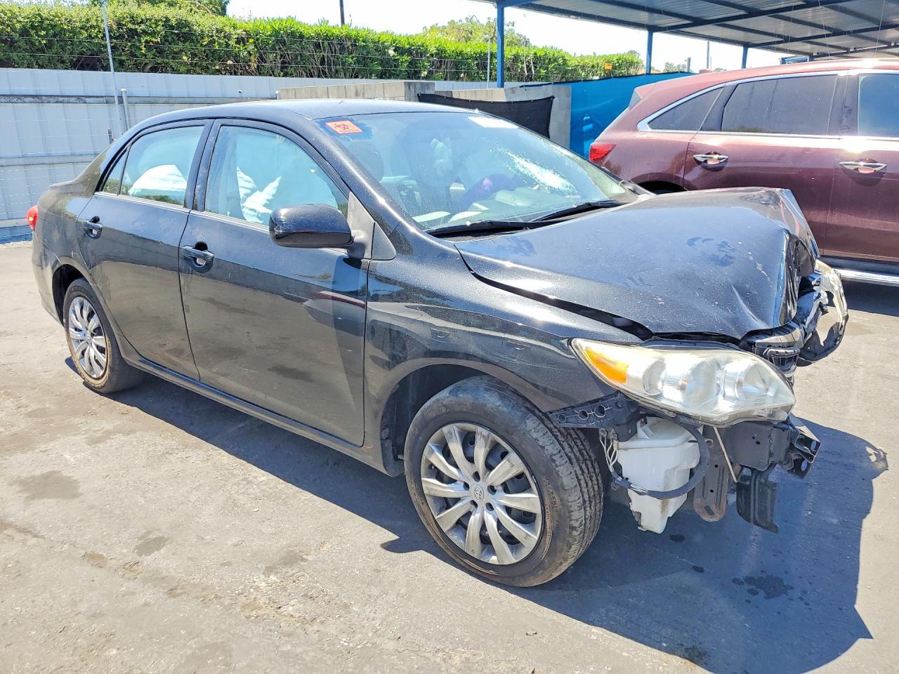 2013 Toyota Corolla Le - Фото 4