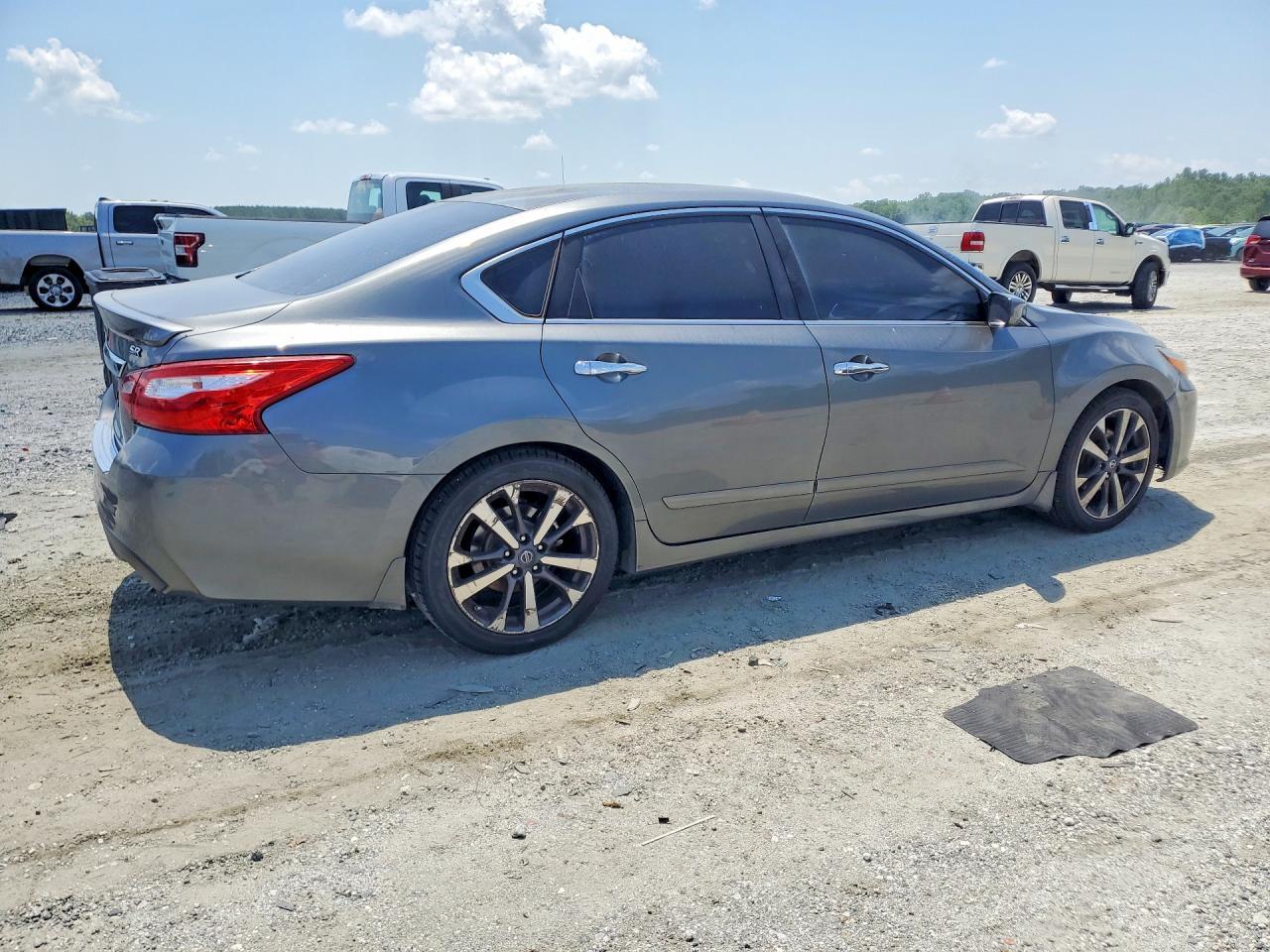 2016 Nissan Altima 2.5 Sr - Фото 3