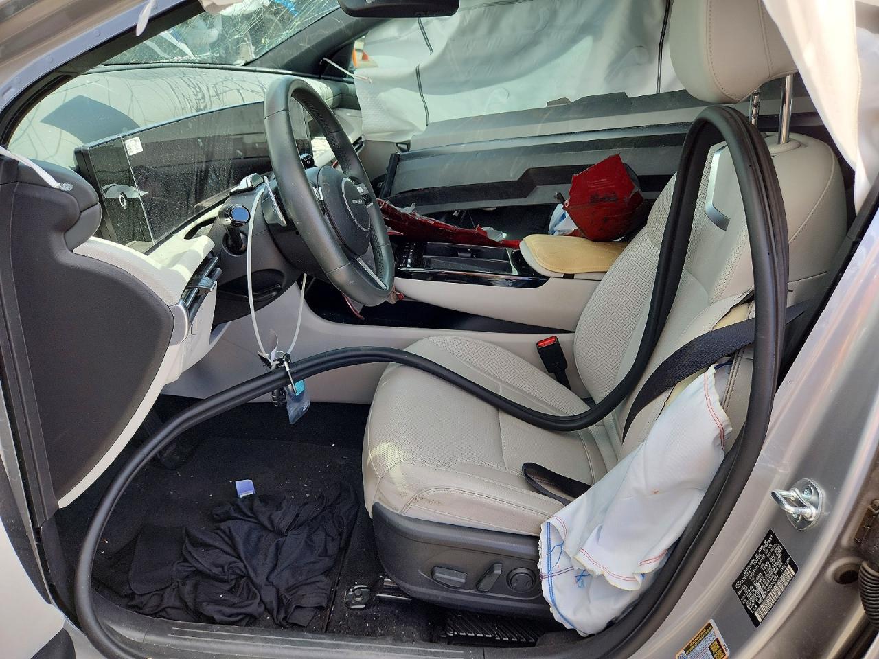 2025 Hyundai Tucson Limited - Image 7