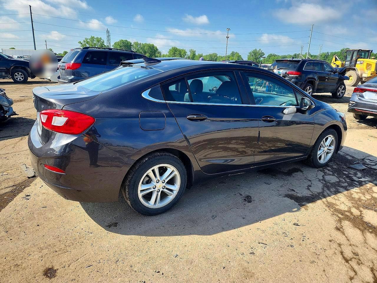 2017 Chevrolet Cruze Lt - Фото 3