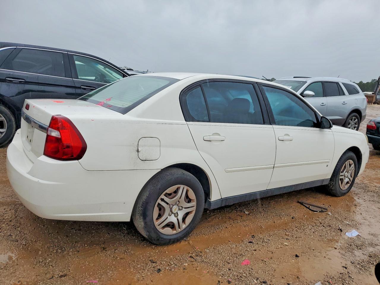 2008 Chevrolet Malibu Ls - Фото 3