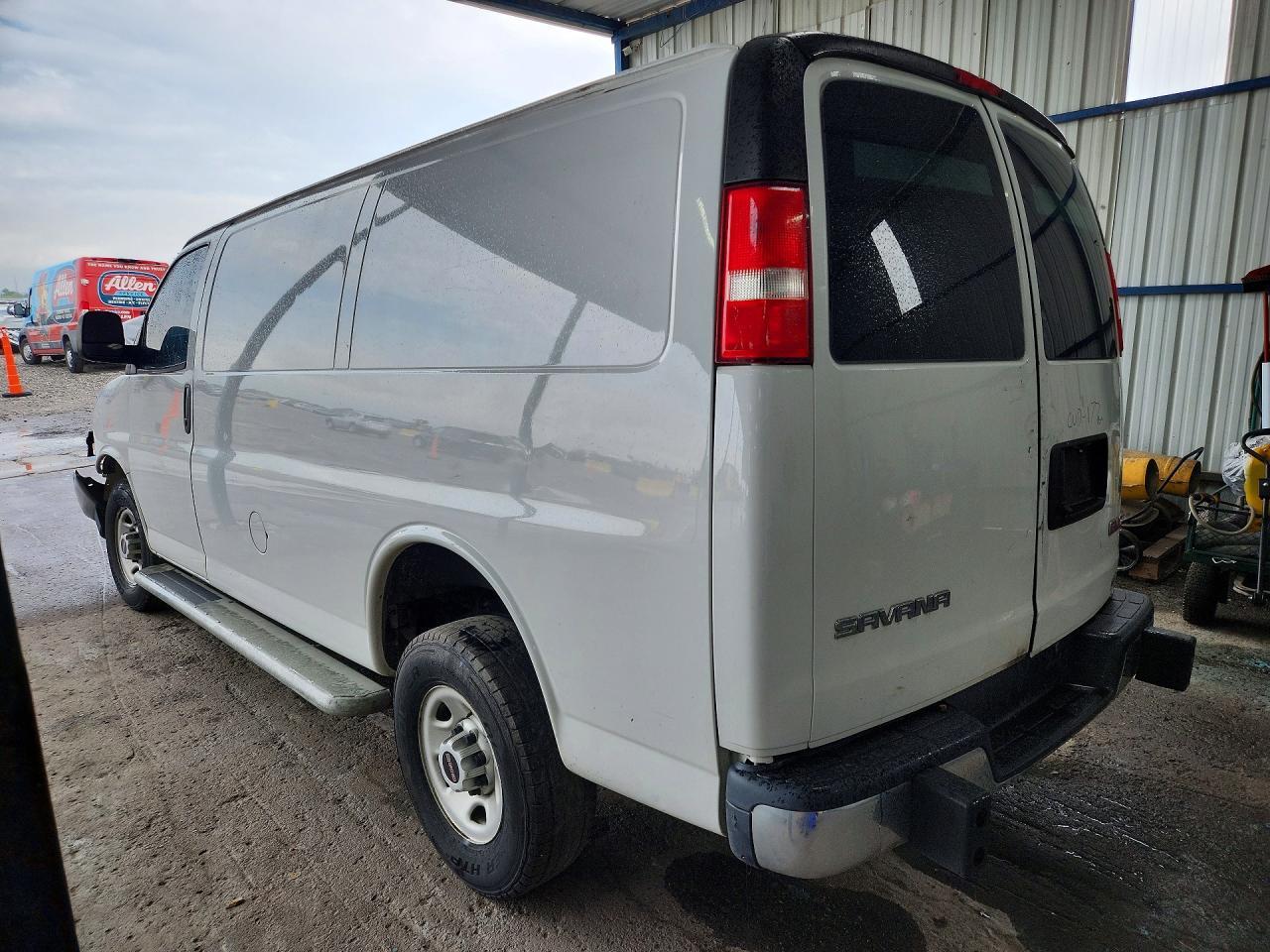 2020 GMC Savana G2500 - Фото 2