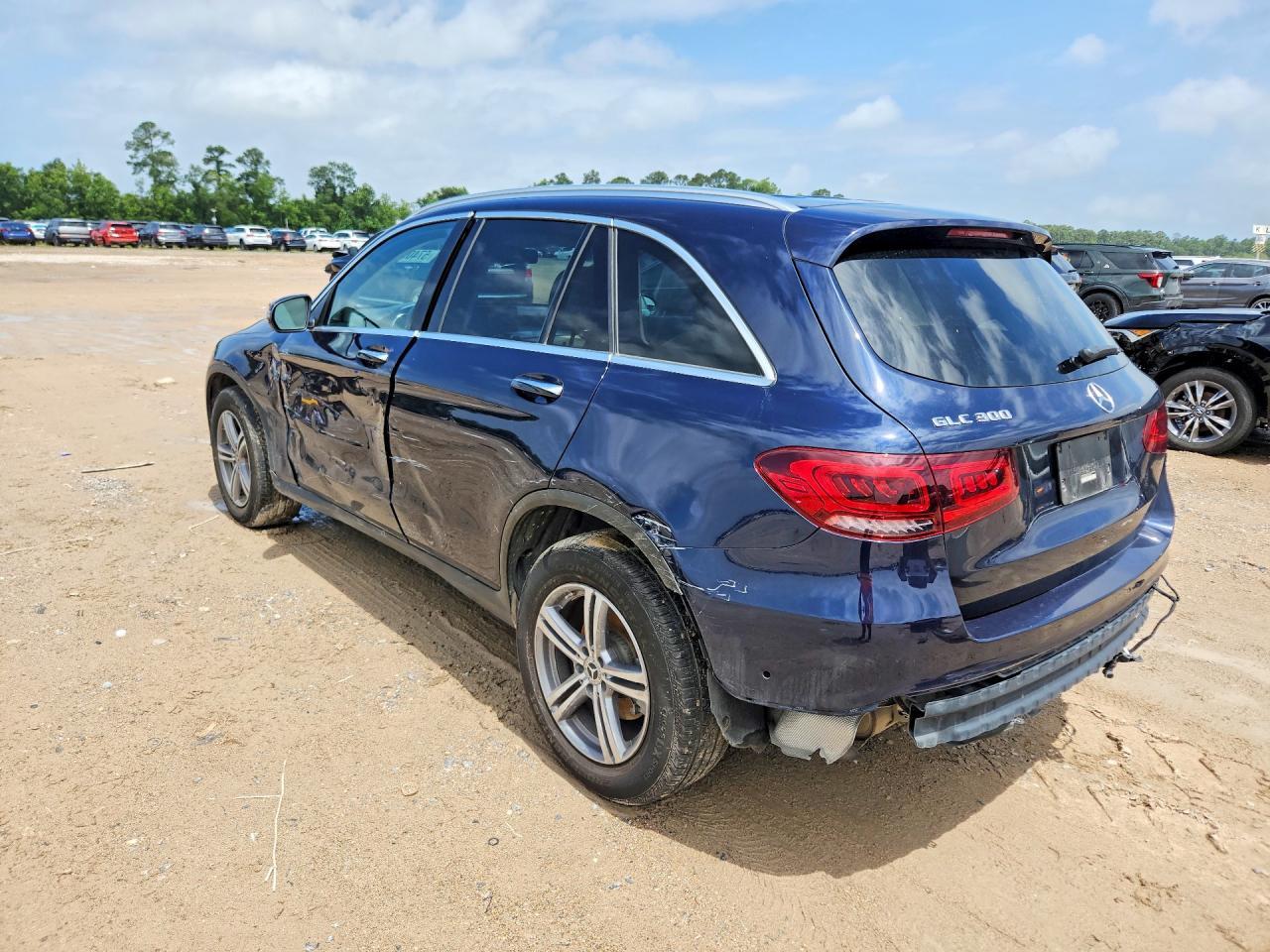 2022 Mercedes-Benz Glc 300 - Фото 2