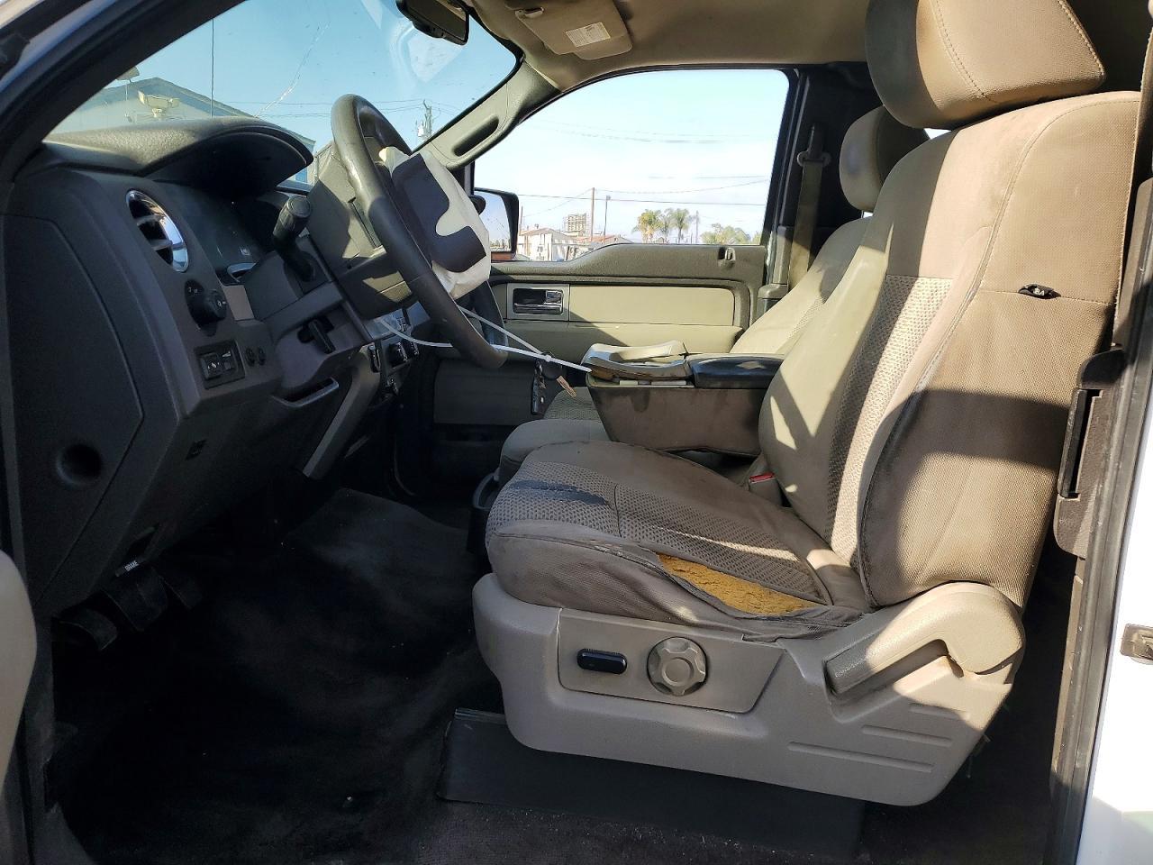 2010 Ford F150 Super Cab - Фото 7