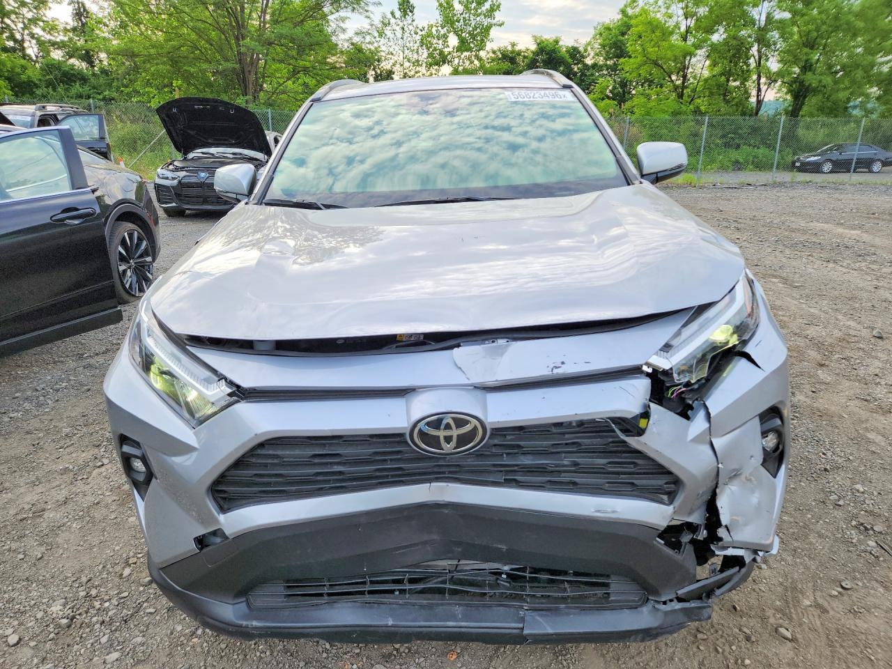 2025 Toyota Rav4 Xle Premium - Image 5