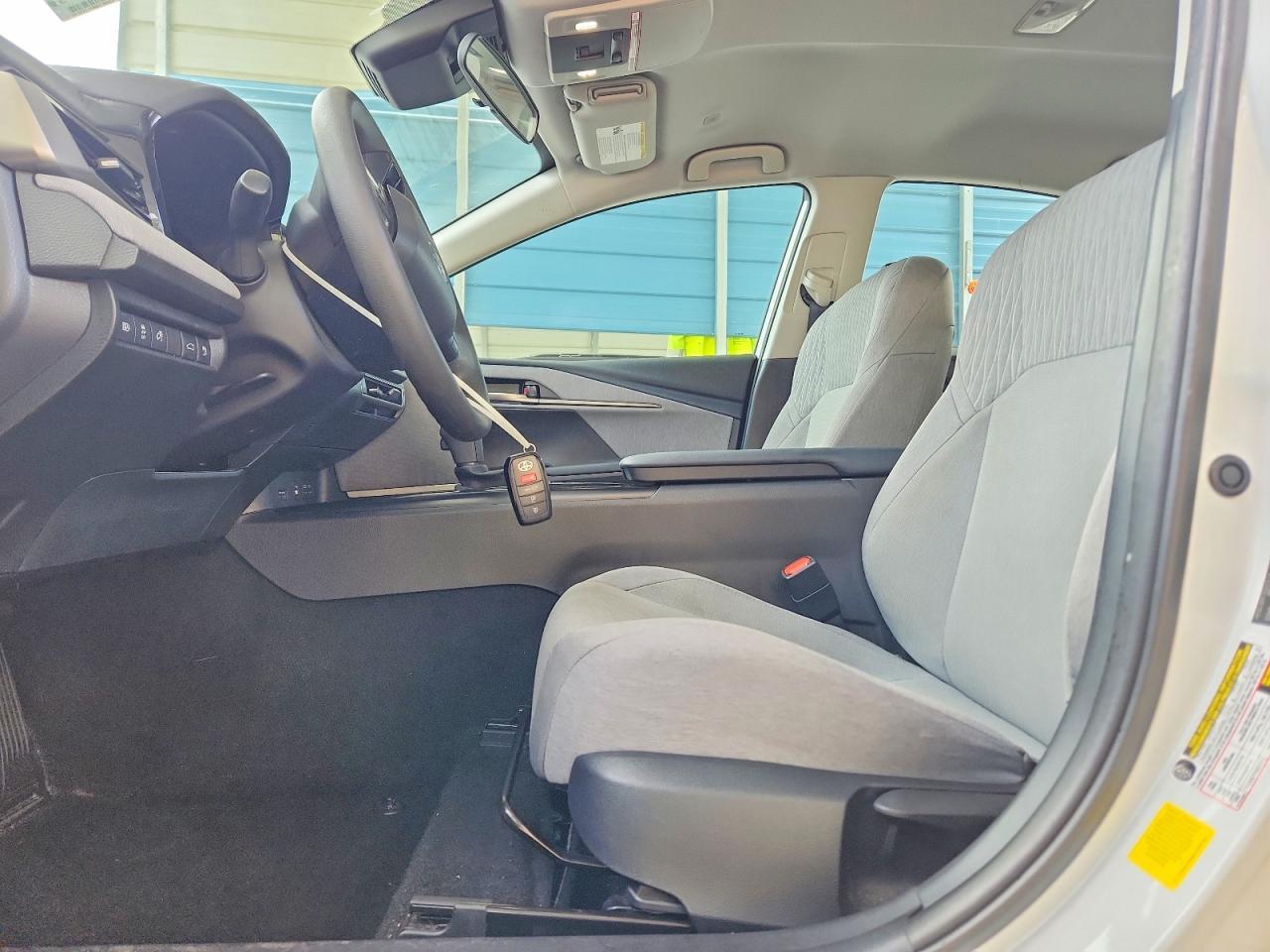2025 Toyota Camry - Фото 7