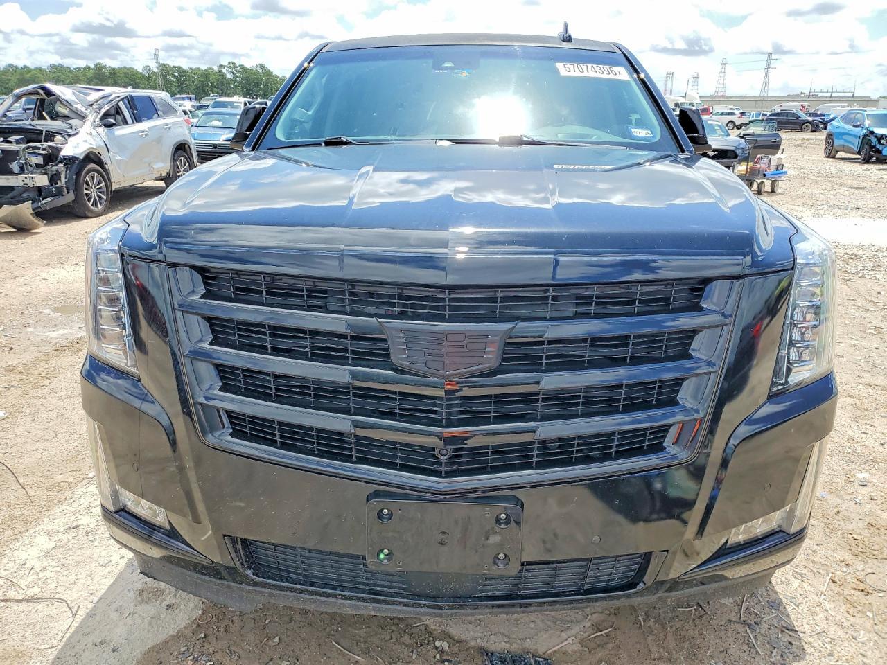2016 Cadillac Escalade Luxury - Фото 5