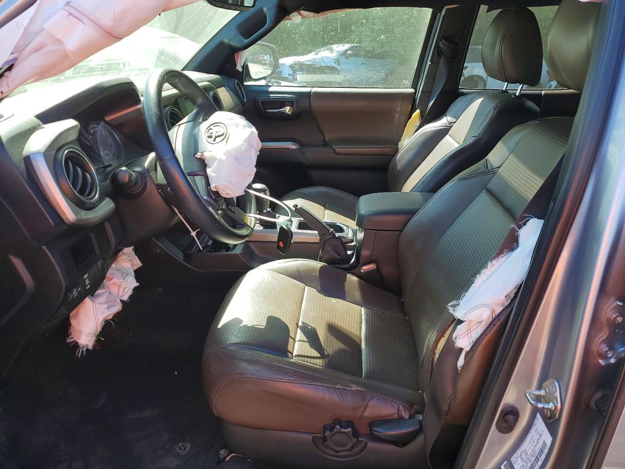 2016 Toyota Tacoma Limited - Image 7
