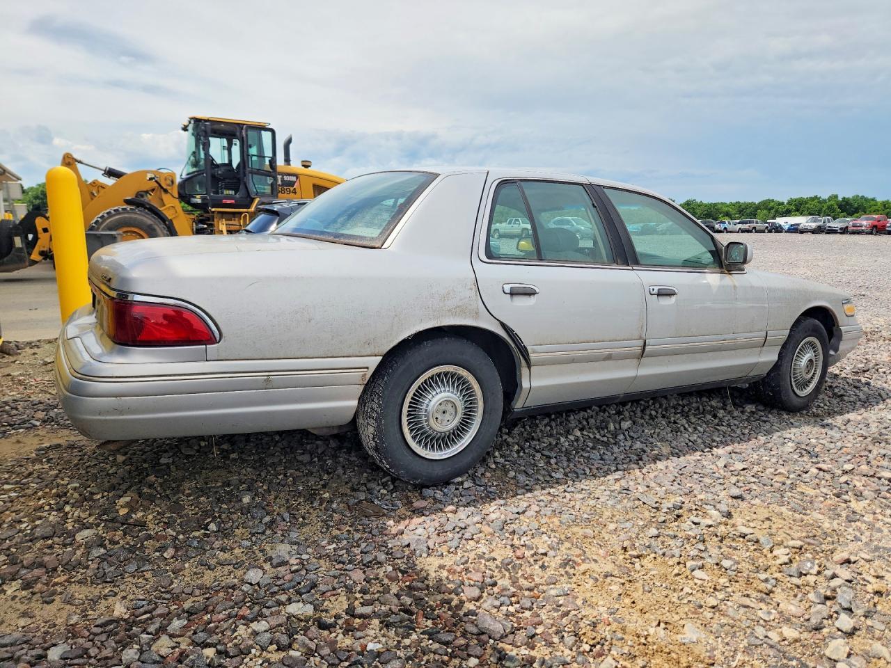 1997 Mercury Grand Marquis Gs - Image 3