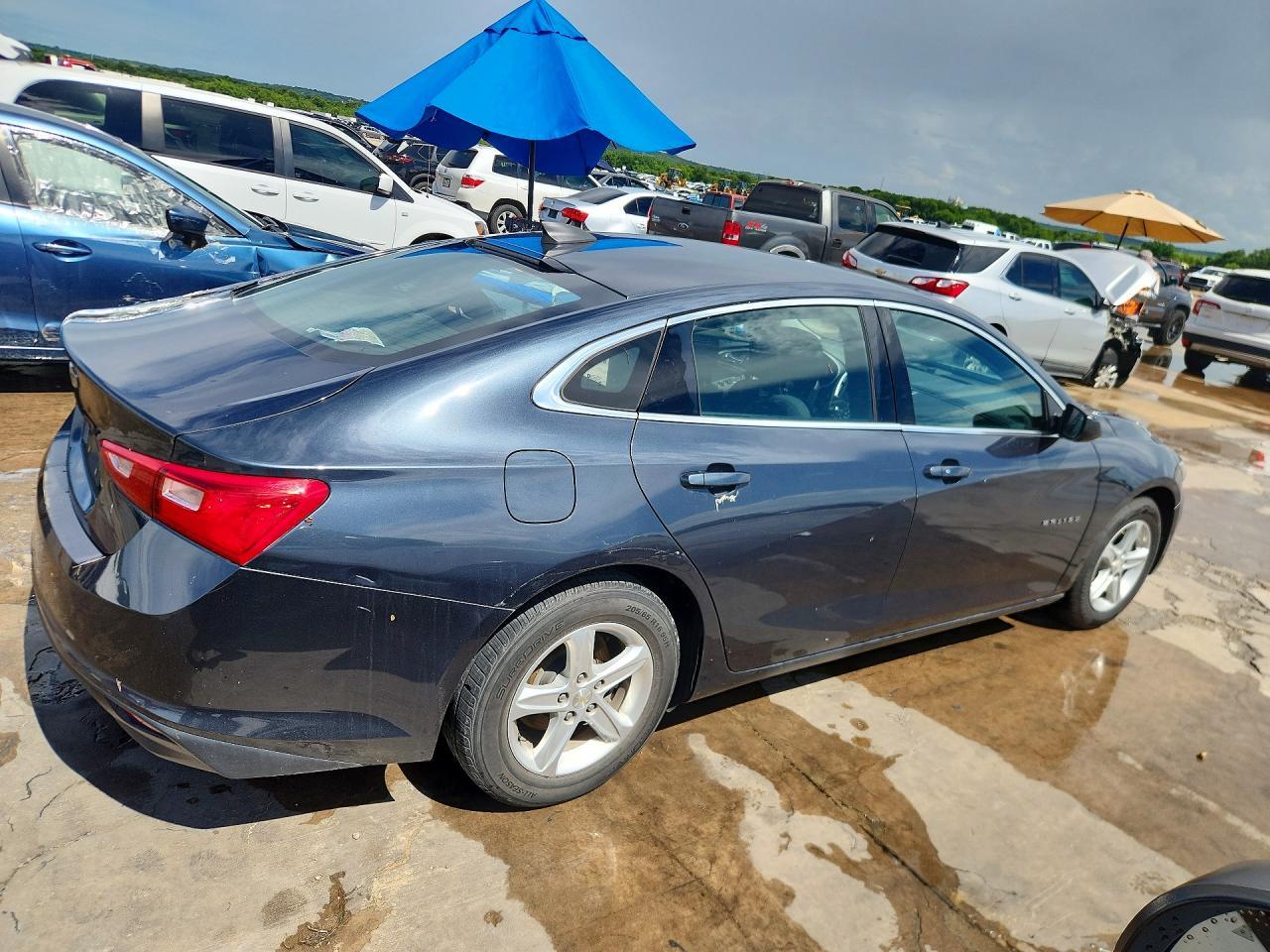 2020 Chevrolet Malibu Ls - Фото 3