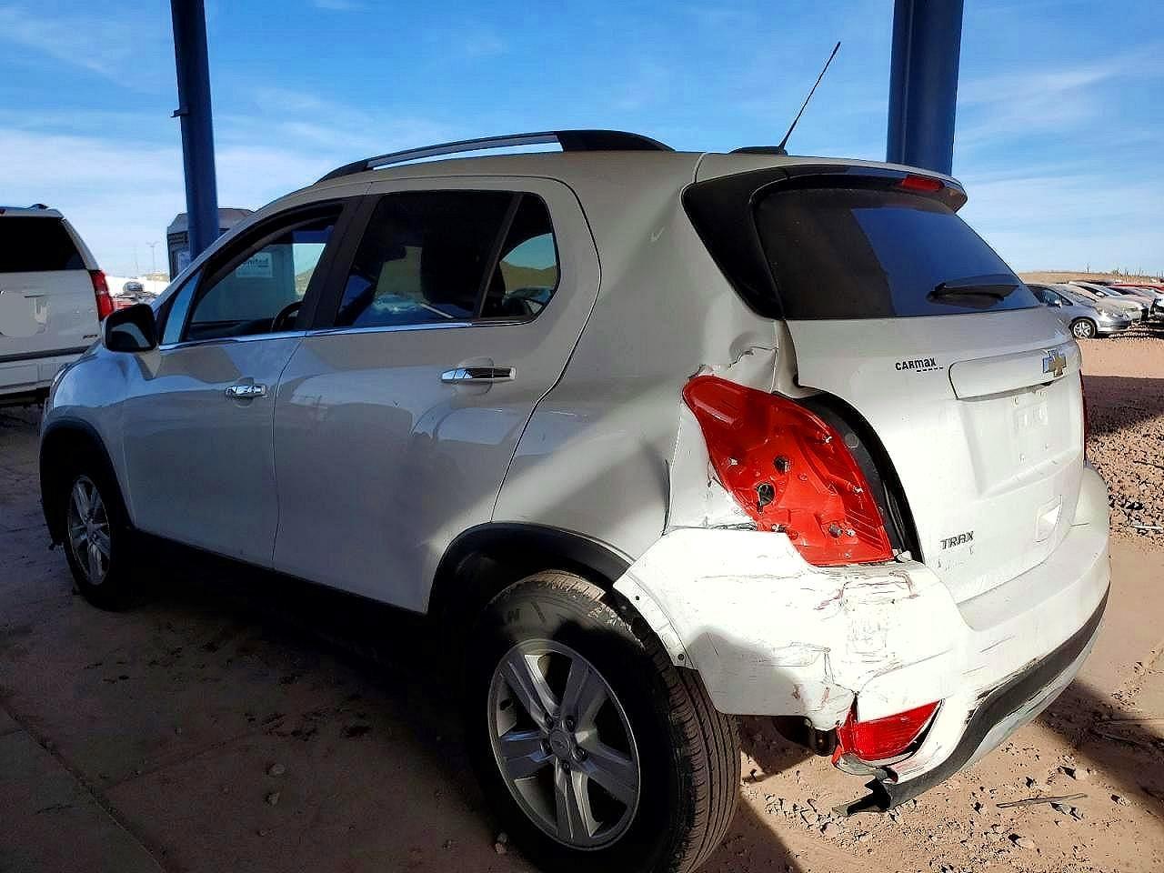 2019 Chevrolet Trax 1Lt - Image 2