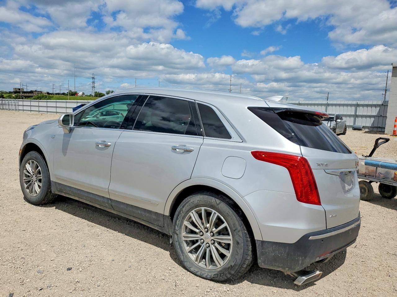 2019 Cadillac Xt5 Luxury - Фото 2