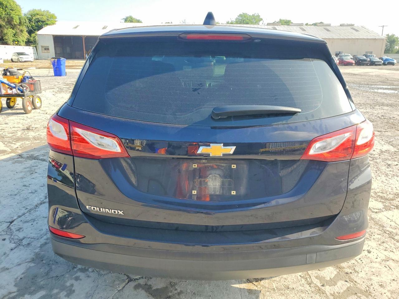 2020 Chevrolet Equinox Ls - Фото 6