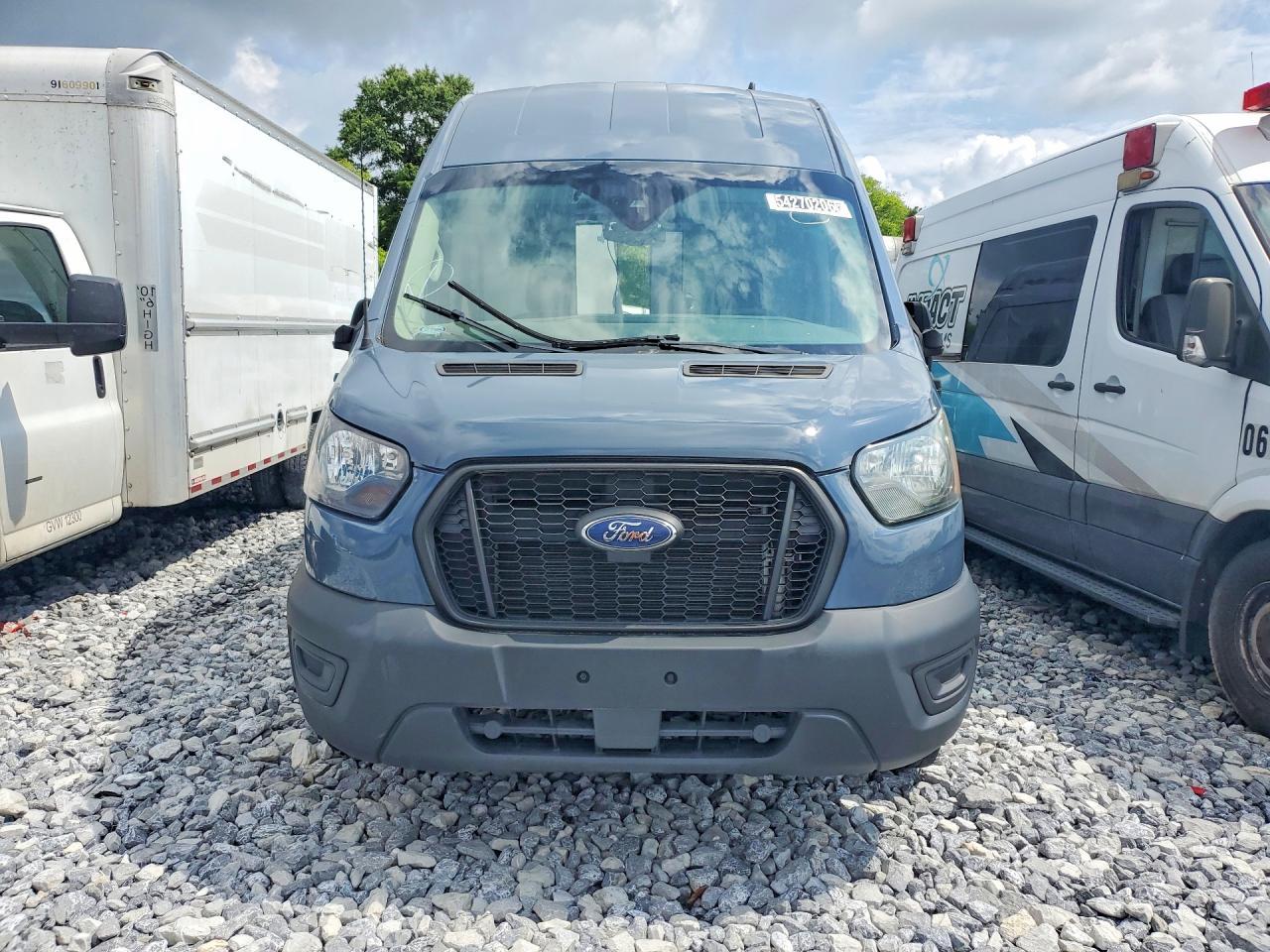 2021 Ford Transit 250 Delivery Van - Image 5