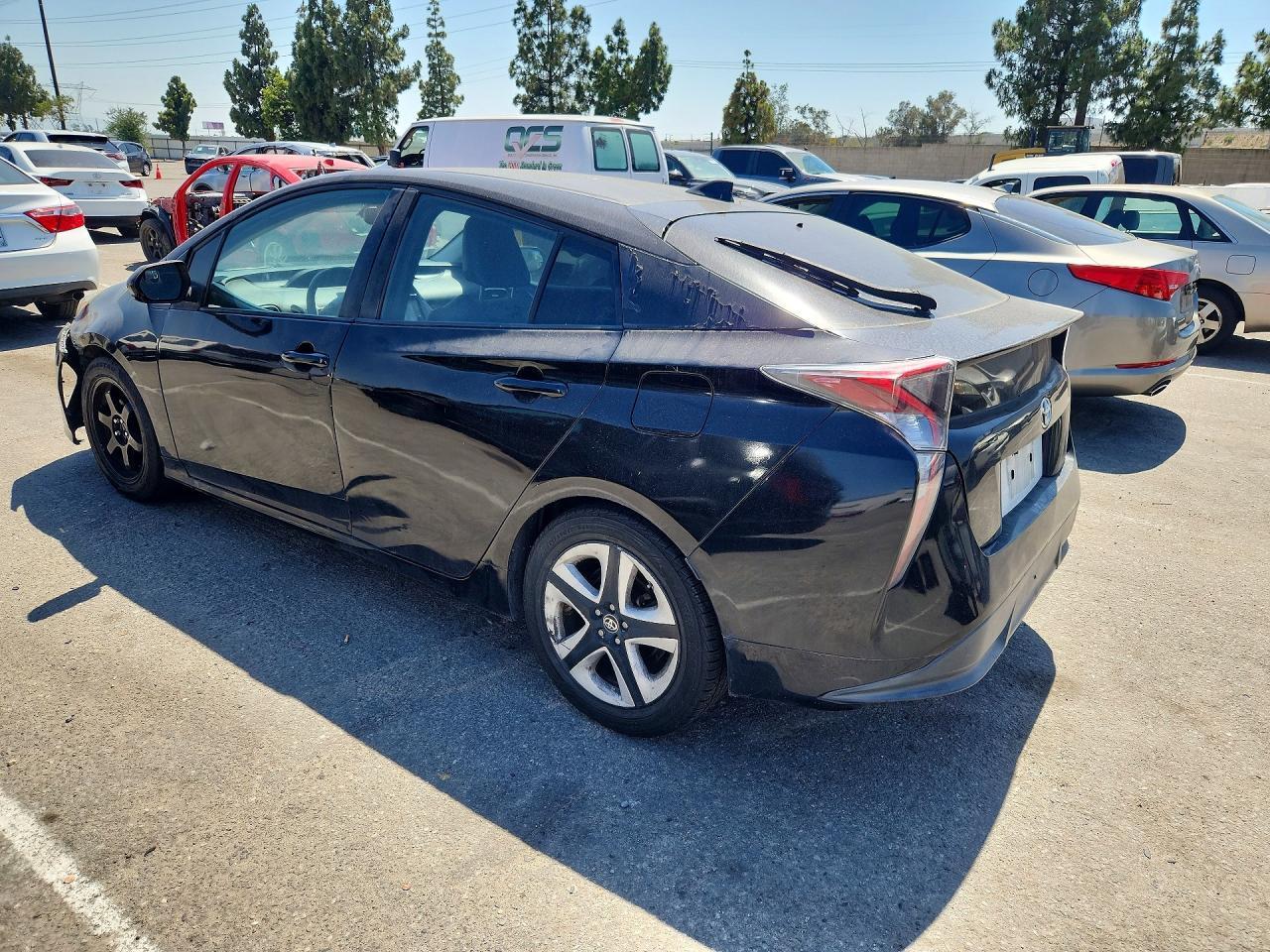 2017 Toyota Prius Four Touring - Фото 2
