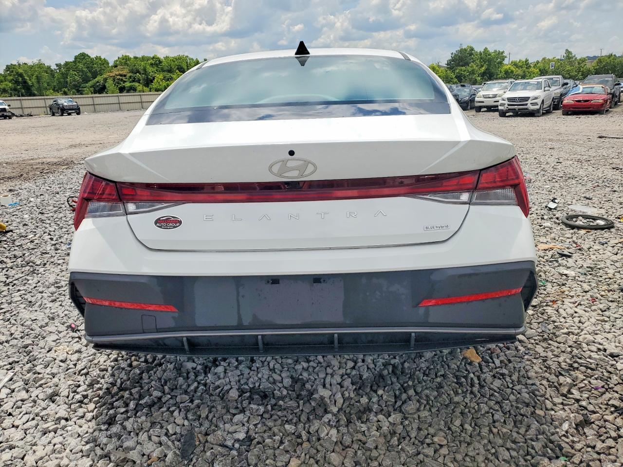 2025 Hyundai Elantra Hybrid Blue - Фото 6