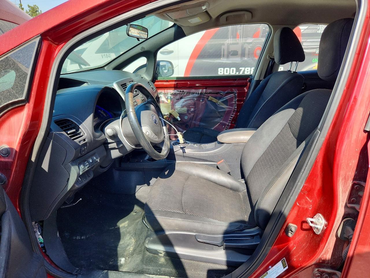2013 Nissan Leaf S - Фото 7