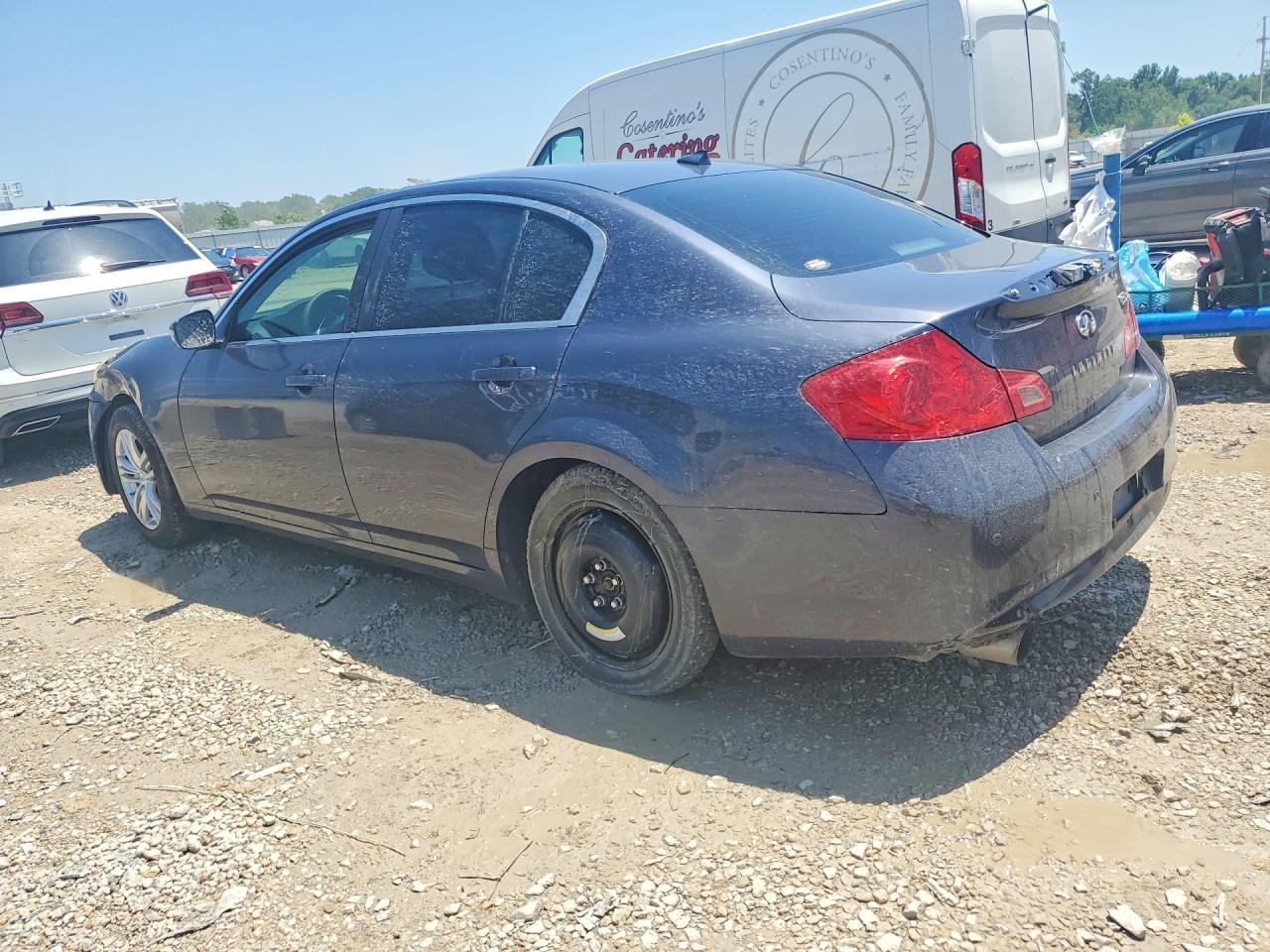 2011 Infiniti G37 Sedan X - Image 2