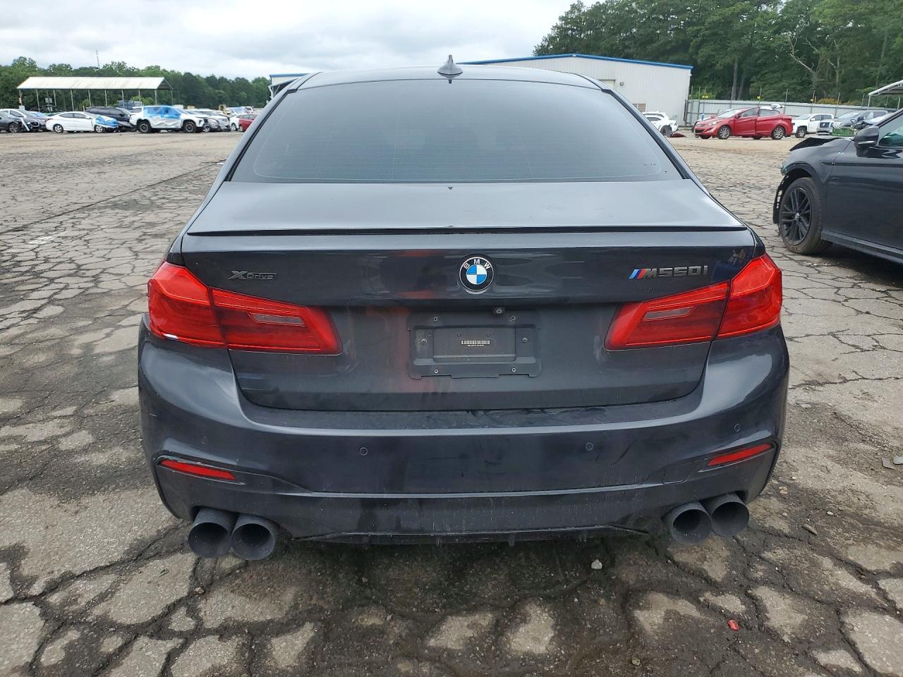 2018 BMW M550Xi - Фото 6