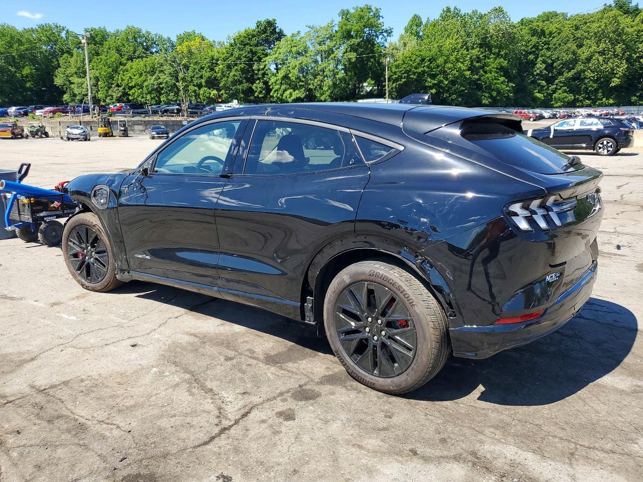 2025 Ford Mustang Mach-E Premium - Фото 2