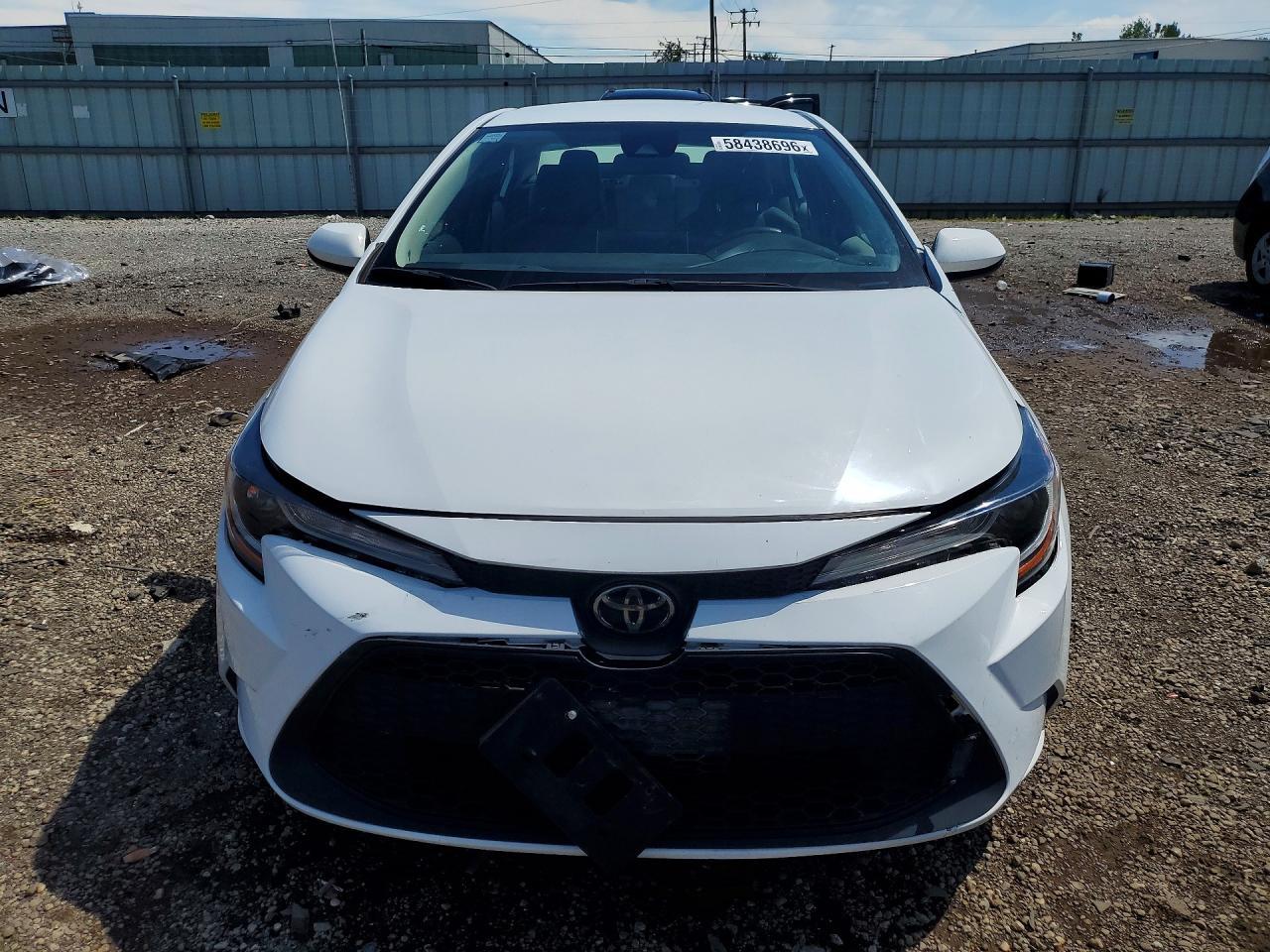 2021 Toyota Corolla Le - Image 5