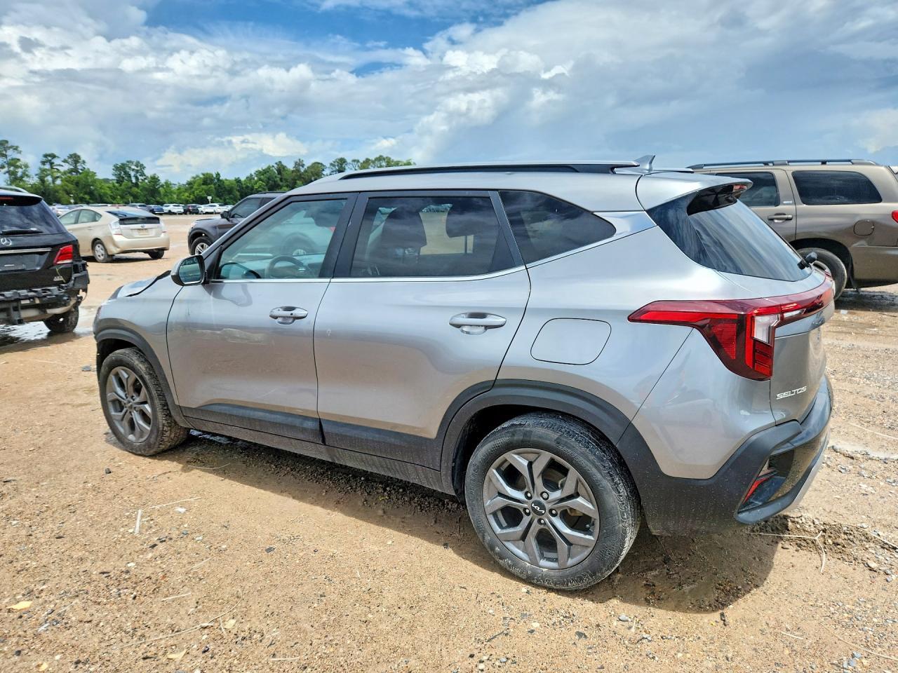 2024 Kia Seltos S - Фото 2