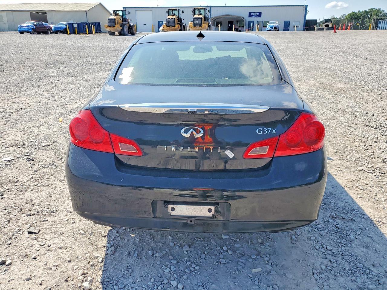2015 Infiniti Q40 Base - Фото 6
