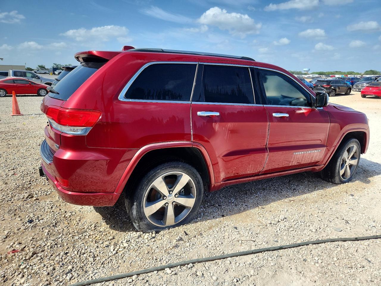 2015 Jeep Grand Cherokee Overland - Image 3