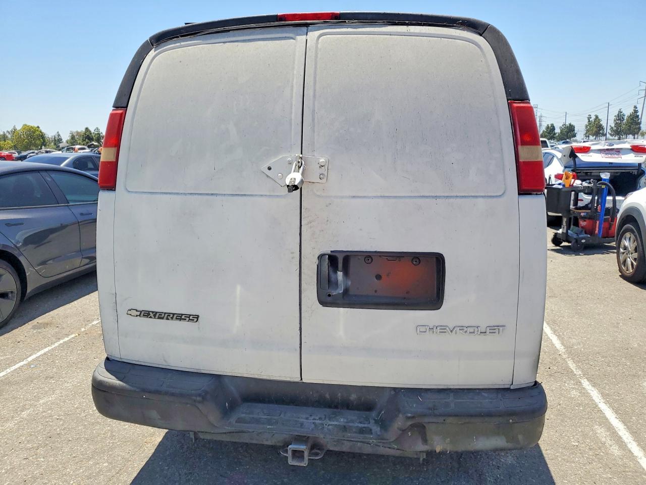 2006 Chevrolet Express 2500 Delivery Van - Фото 6