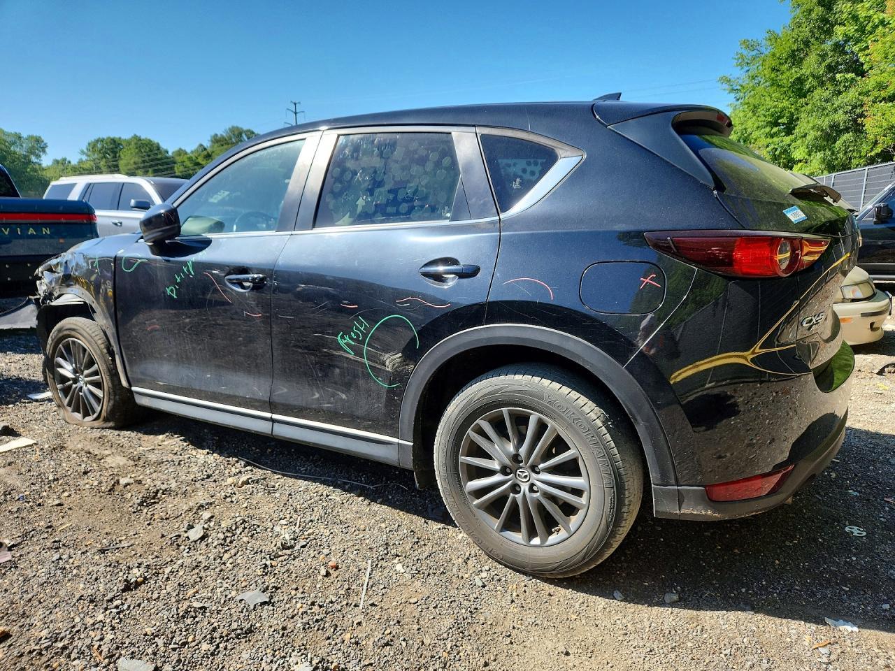 2019 Mazda Cx-5 Touring - Image 2