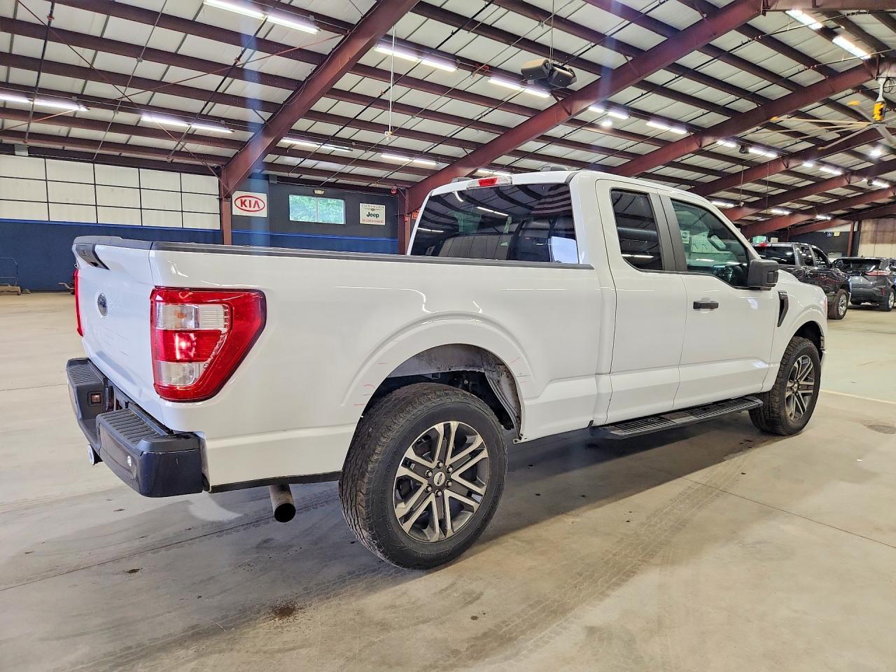 2021 Ford F150 - Фото 3
