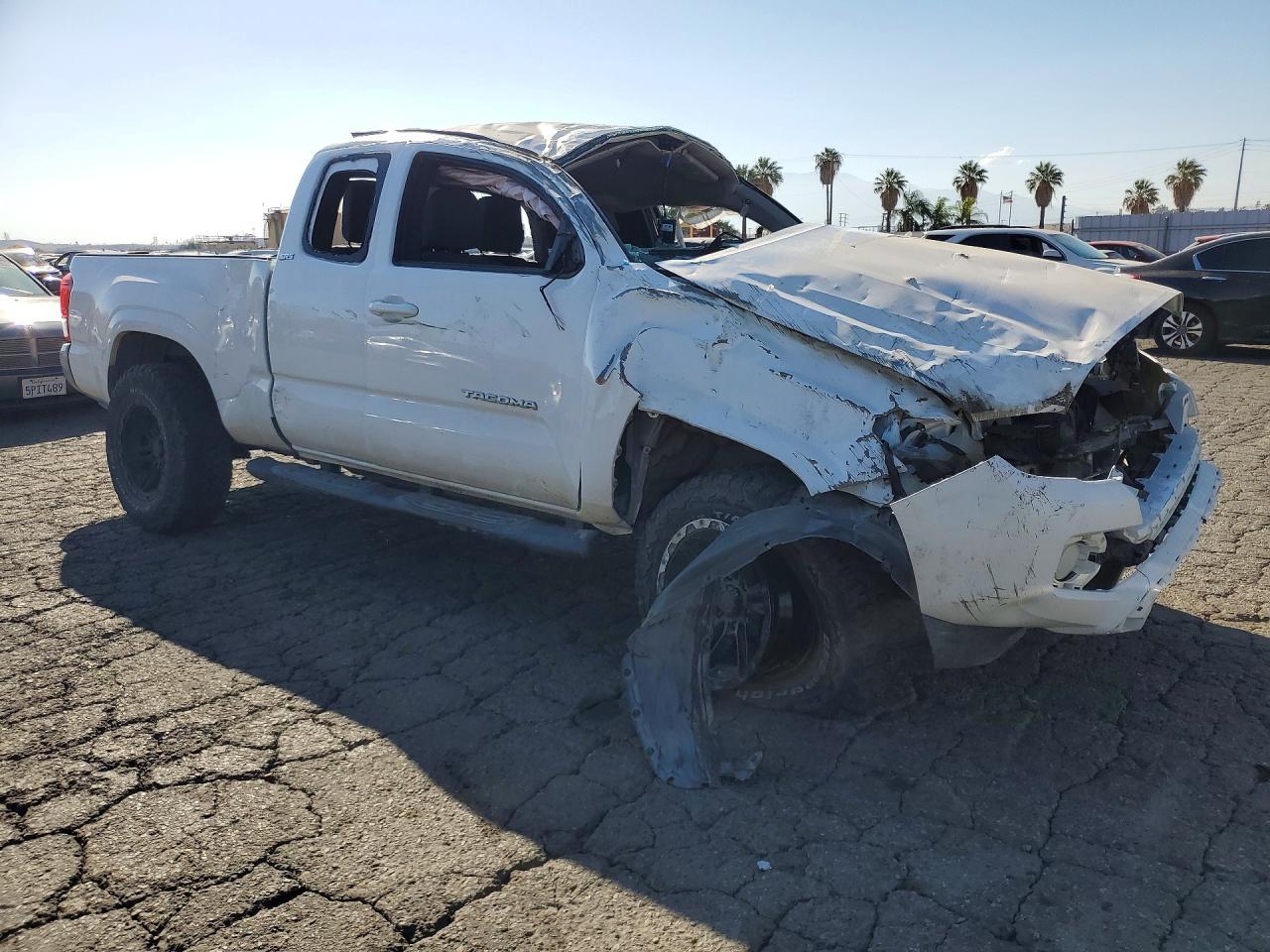2019 Toyota Tacoma Sr5 - Image 4