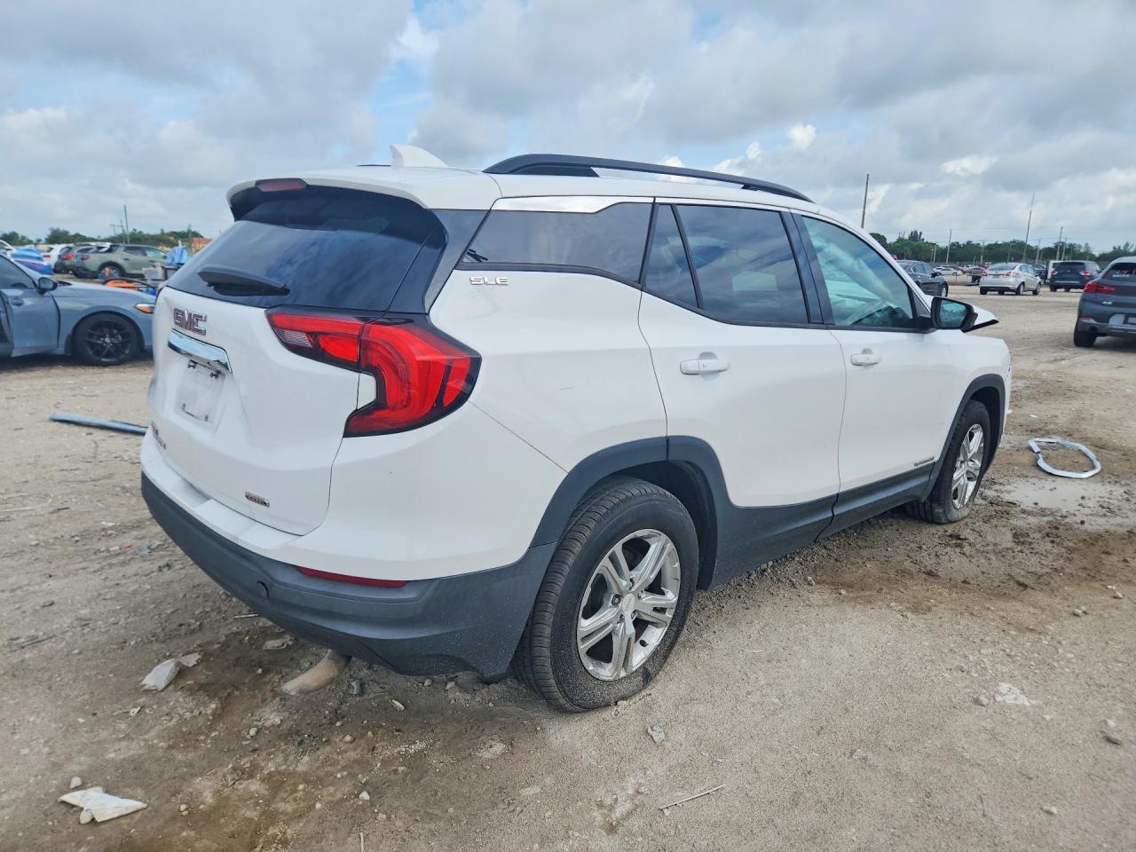 2018 GMC Terrain Sle - Image 3