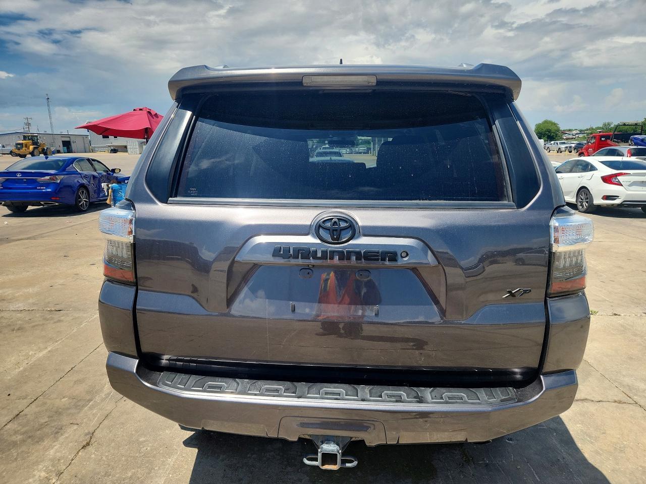 2018 Toyota 4Runner Sr5 - Image 6