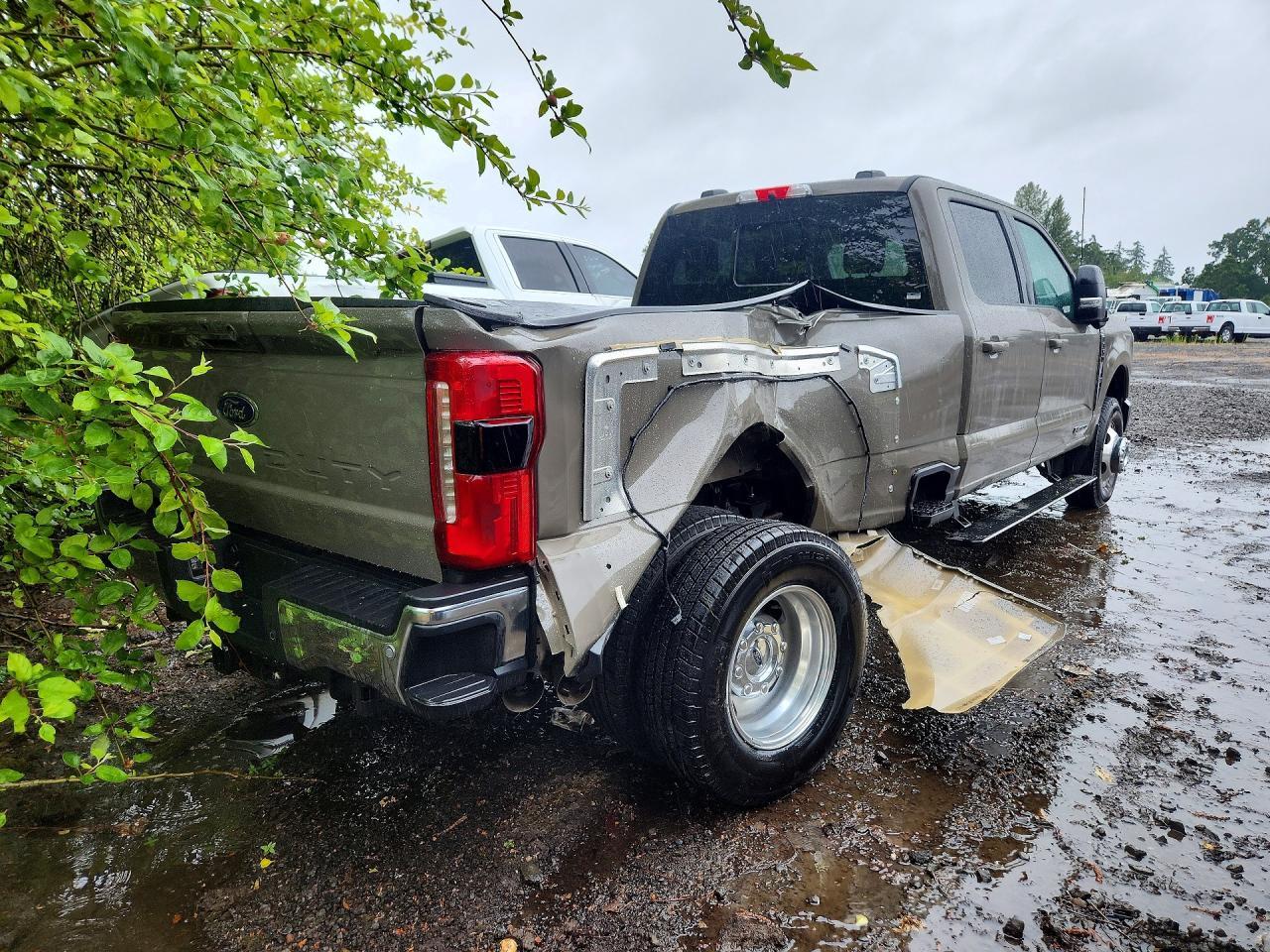2026 Ford F350 Super Duty - Image 3