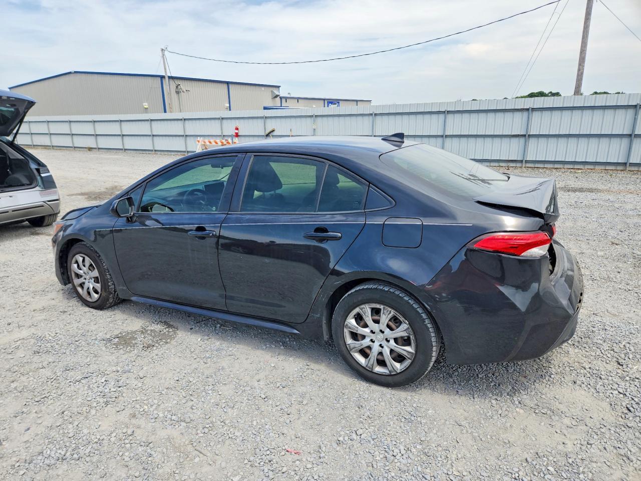2021 Toyota Corolla Le - Фото 2